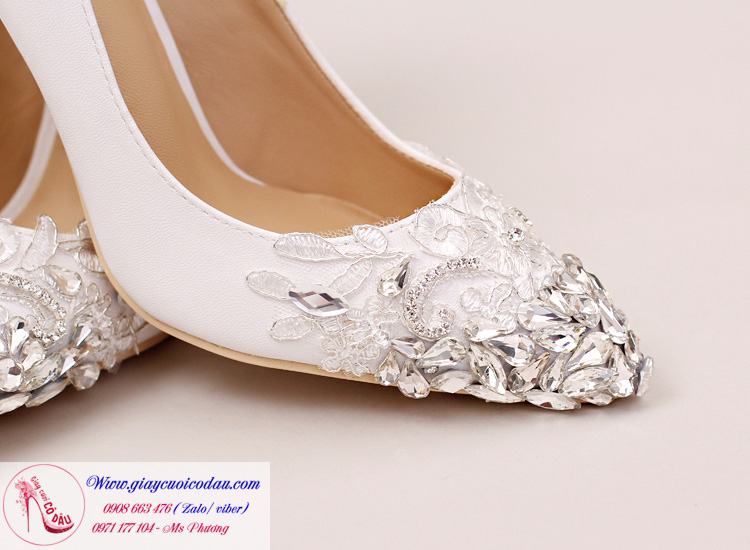 Giày cưới cô dâu màu trắng đính đá mũi sang trọng GCD49