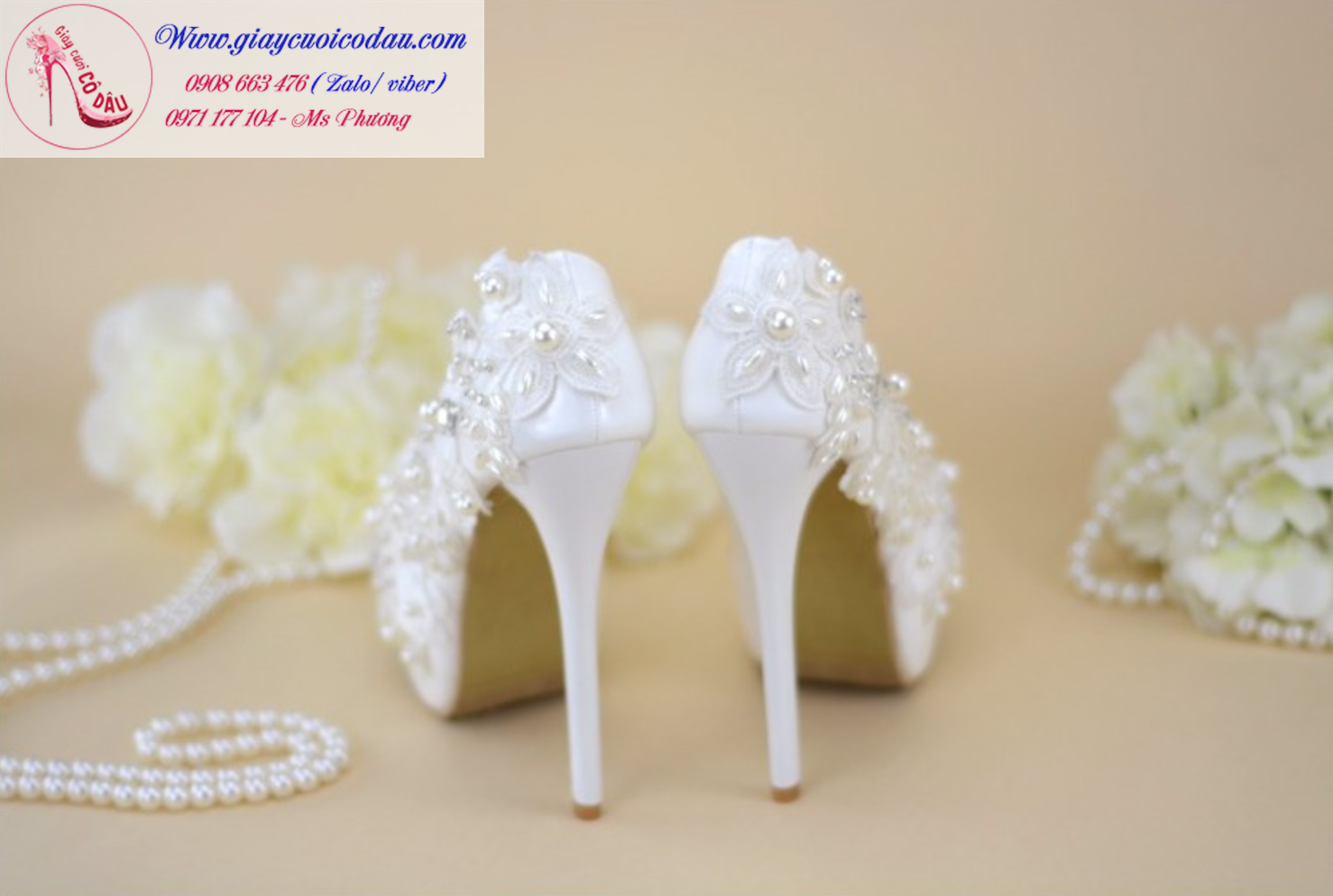 Giày cưới cô dâu màu trắng mũi tròn đính hạt lộng lẫy GCD58