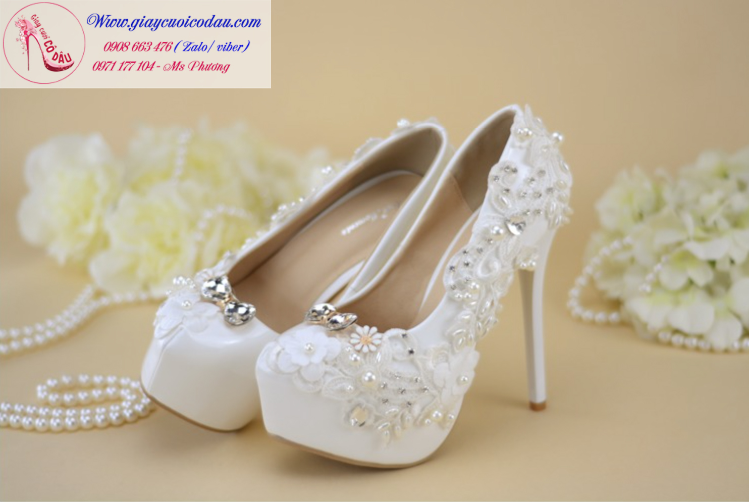 Giày cưới cô dâu màu trắng mũi tròn đính hạt lộng lẫy GCD58