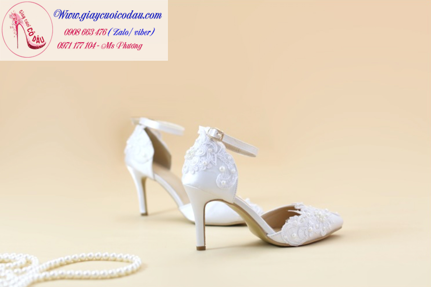 Giày cưới cô dâu màu trắng đính hoa hiện đại GCD6601