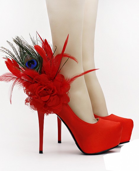 Giày cưới cô dâu màu đỏ đuôi công sang trọng GCD68
