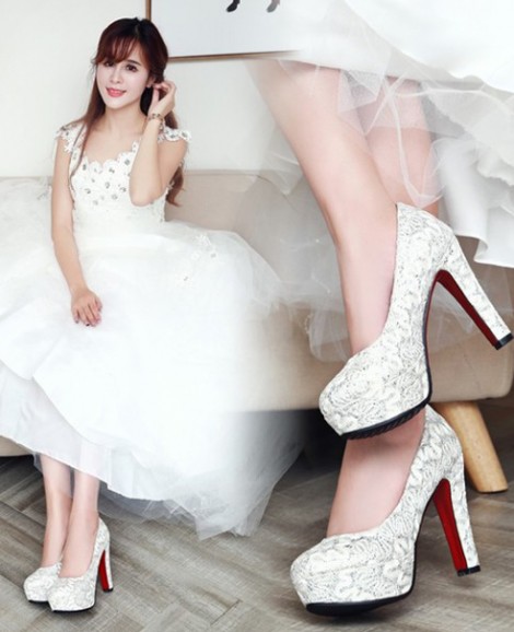 Giày cưới cô dâu màu kem trẻ trung GCD2401