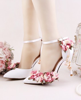 Giày cưới cô dâu màu trắng đính hoa 9cm GCD6202