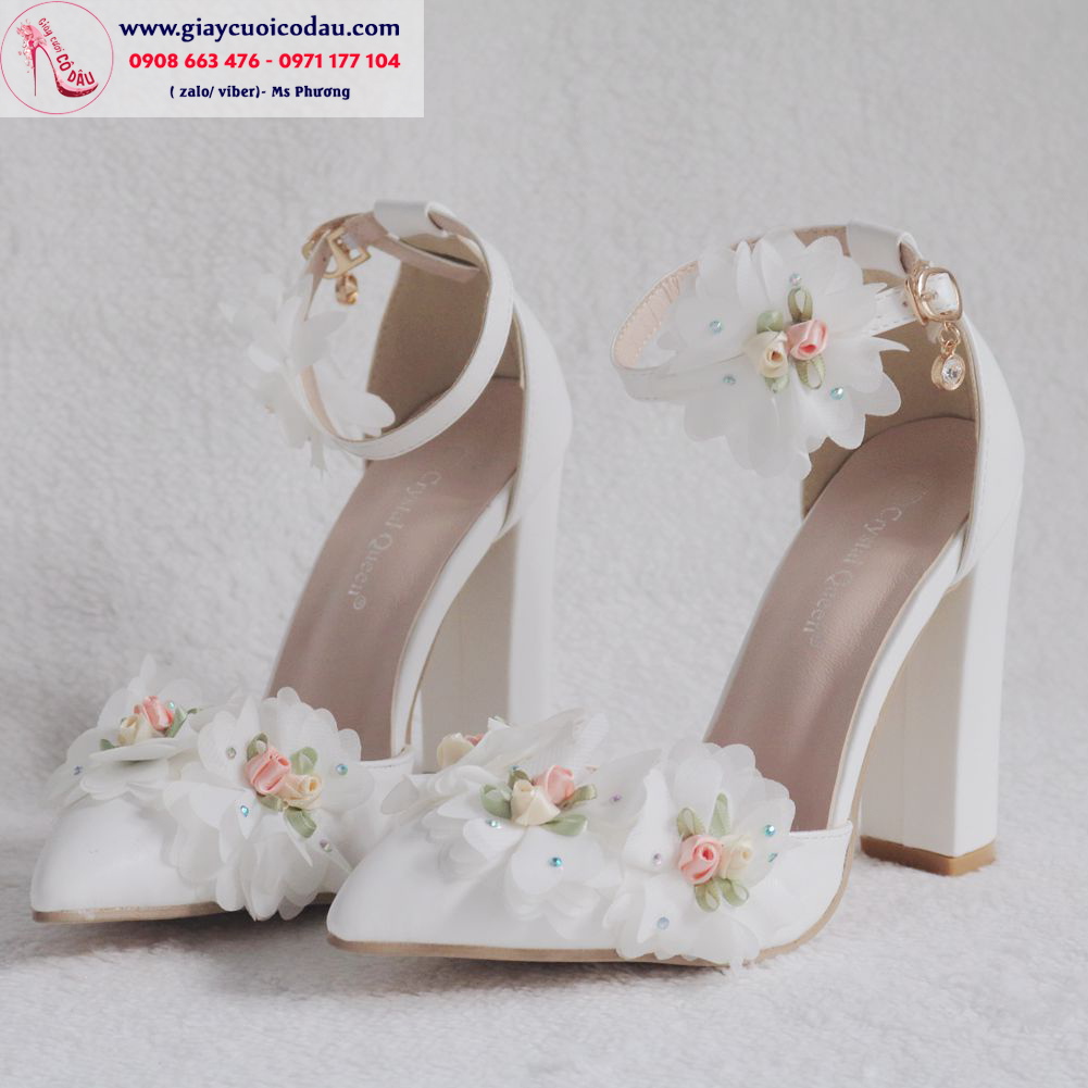 Giày cưới cao gót mũi nhọn gót vuông đính hoa xinh xắn GCD128