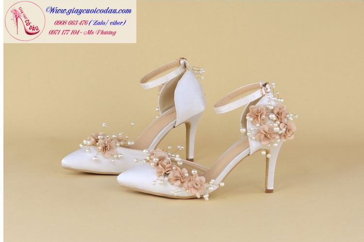 Giày cưới cô dâu màu trắng đính hoa duyên dáng GCD60