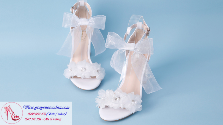 Giày cưới cô dâu màu trắng đính hoa nhẹ nhàng GCD8001