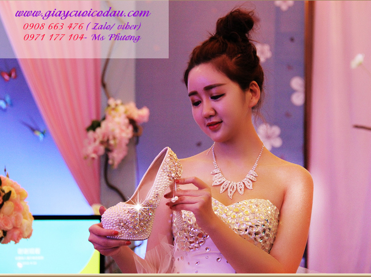 Giày cưới cô dâu cao cấp tại TP Fashion Shop giá tốt, đảm bảo về chất lượng, hàng giống hình 100%
